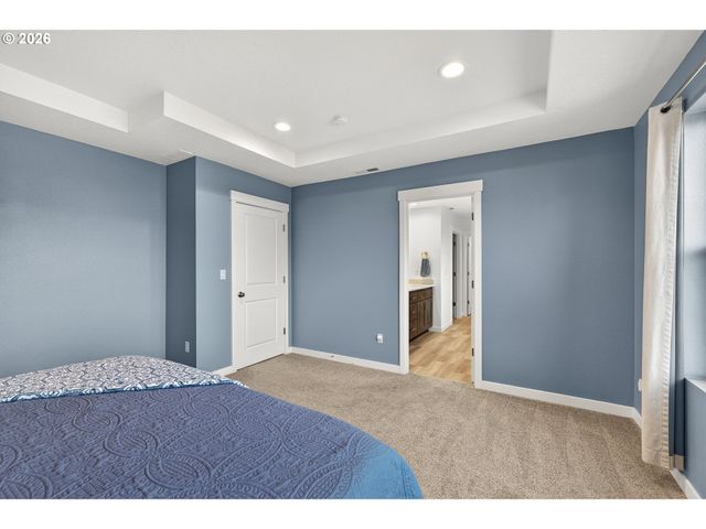 1722 N KALAPUYA Pl, Lafayette, OR 97127