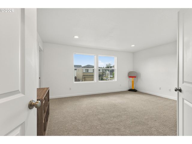 1722 N KALAPUYA Pl, Lafayette, OR 97127