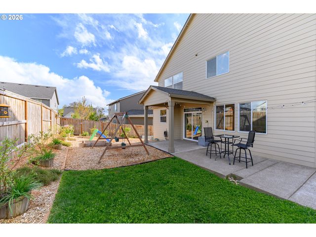 1722 N KALAPUYA Pl, Lafayette, OR 97127
