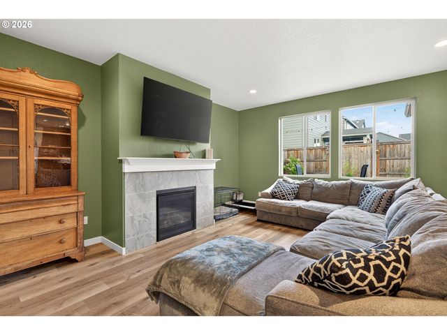 1722 N KALAPUYA Pl, Lafayette, OR 97127