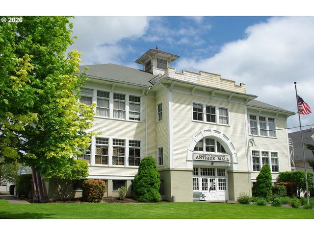 1722 N KALAPUYA Pl, Lafayette, OR 97127