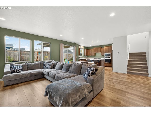 1722 N KALAPUYA Pl, Lafayette, OR 97127