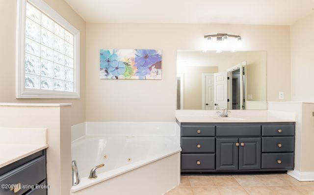4308 Pleasant Glen Dr, Louisville, KY 40299