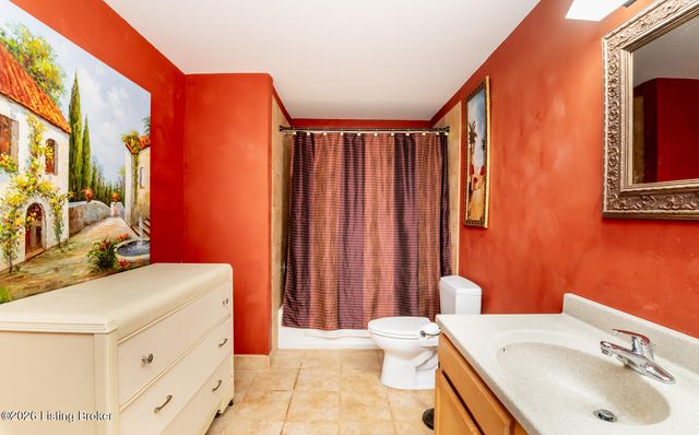 4308 Pleasant Glen Dr, Louisville, KY 40299
