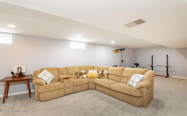 4308 Pleasant Glen Dr, Louisville, KY 40299