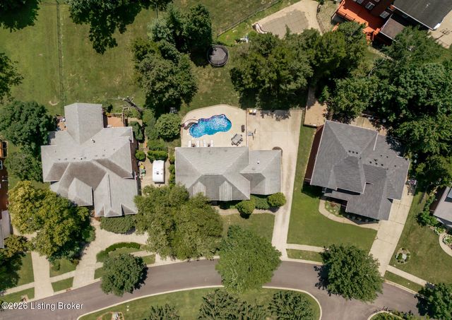 4308 Pleasant Glen Dr, Louisville, KY 40299