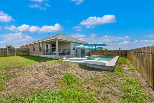 984 Amble Oak, Seguin, TX 78155