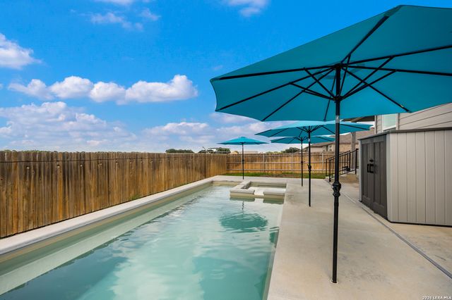 984 Amble Oak, Seguin, TX 78155
