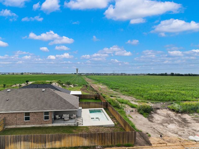 984 Amble Oak, Seguin, TX 78155