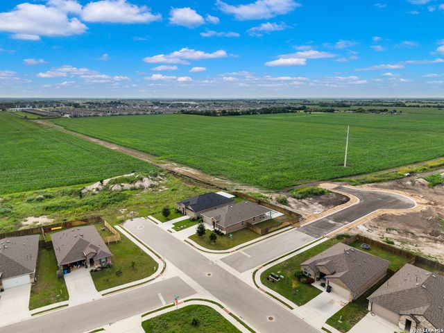 984 Amble Oak, Seguin, TX 78155