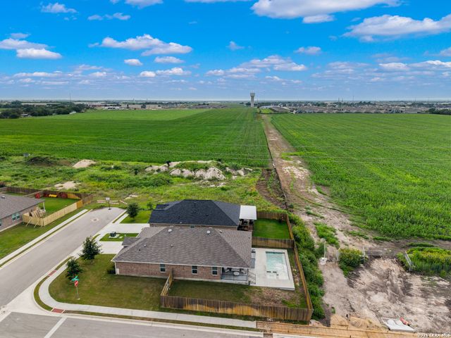 984 Amble Oak, Seguin, TX 78155