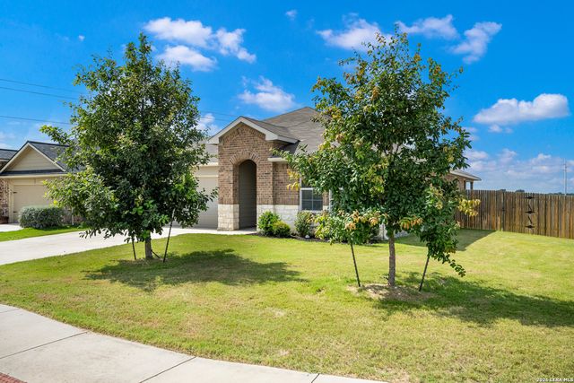 984 Amble Oak, Seguin, TX 78155