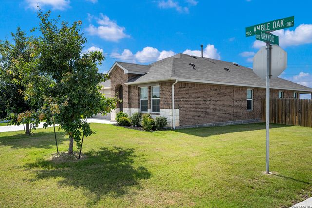 984 Amble Oak, Seguin, TX 78155