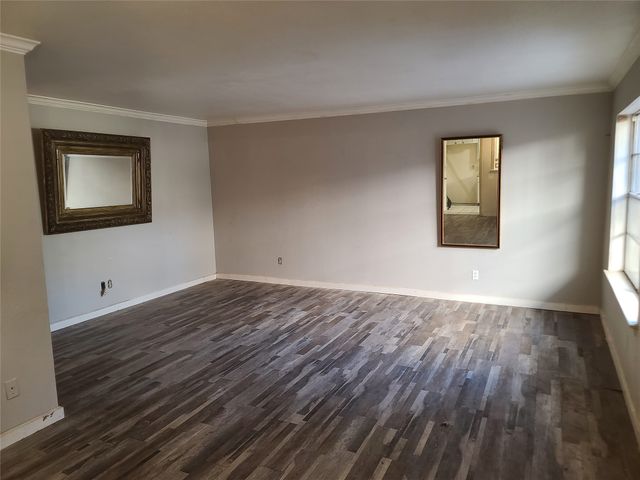 7929 Royal Lane 121, Dallas, TX 75230