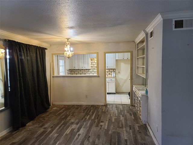 7929 Royal Lane 121, Dallas, TX 75230