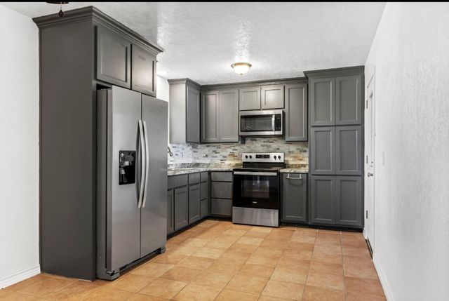 312 S Glenwood Drive, Midland, TX 79703