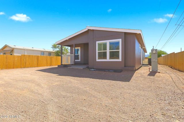 2495 W TEPEE Street, Apache Junction, AZ 85120