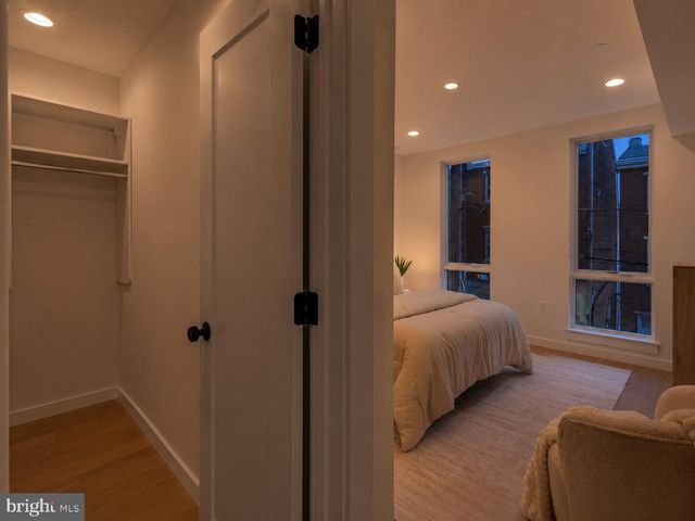 958 N 6TH ST, Philadelphia, PA 19123