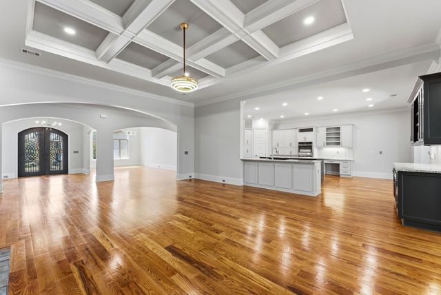 607 W Lake Circle, Augusta, GA 30907