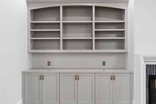 607 W Lake Circle, Augusta, GA 30907