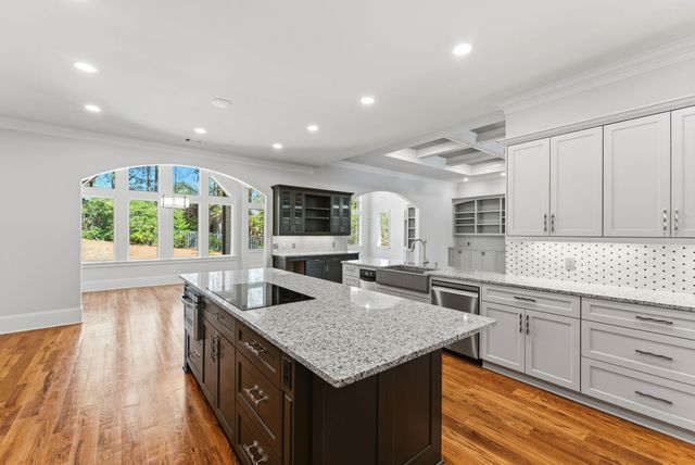 607 W Lake Circle, Augusta, GA 30907