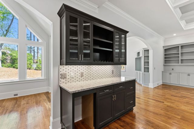 607 W Lake Circle, Augusta, GA 30907