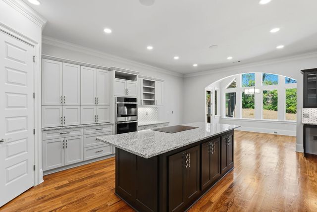 607 W Lake Circle, Augusta, GA 30907