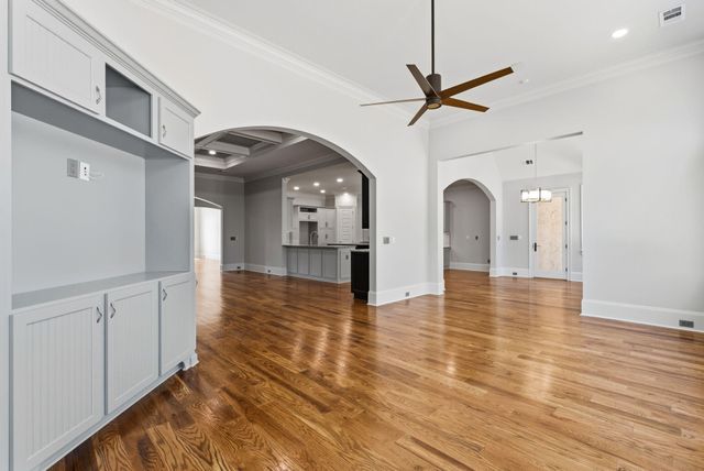 607 W Lake Circle, Augusta, GA 30907