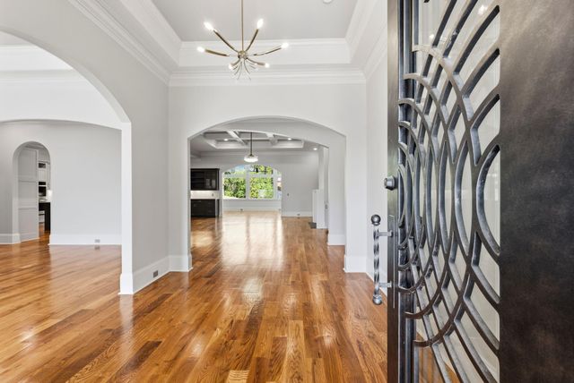 607 W Lake Circle, Augusta, GA 30907