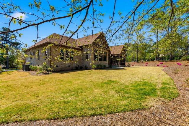 607 W Lake Circle, Augusta, GA 30907