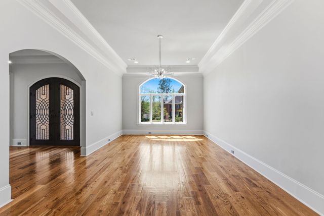 607 W Lake Circle, Augusta, GA 30907