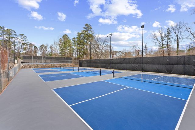 607 W Lake Circle, Augusta, GA 30907