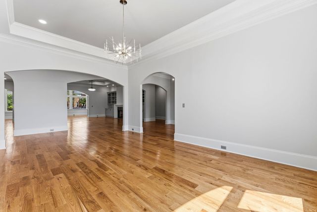 607 W Lake Circle, Augusta, GA 30907