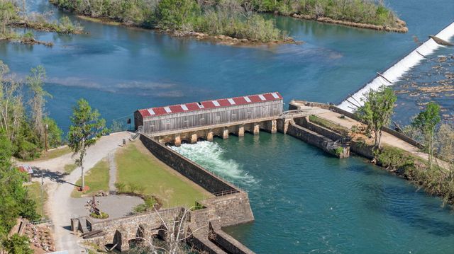 607 W Lake Circle, Augusta, GA 30907