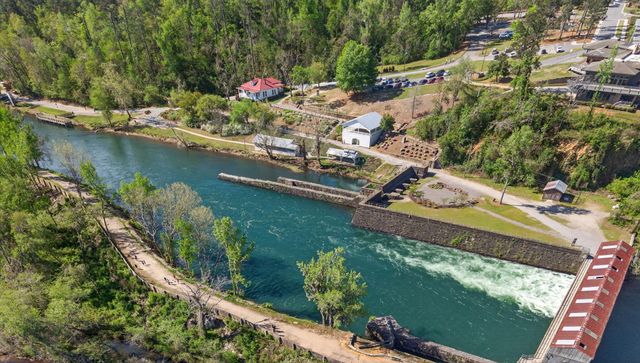 607 W Lake Circle, Augusta, GA 30907