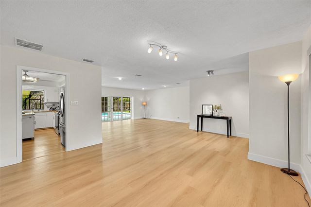 1480 SW 66th Terrace, Plantation, FL 33317