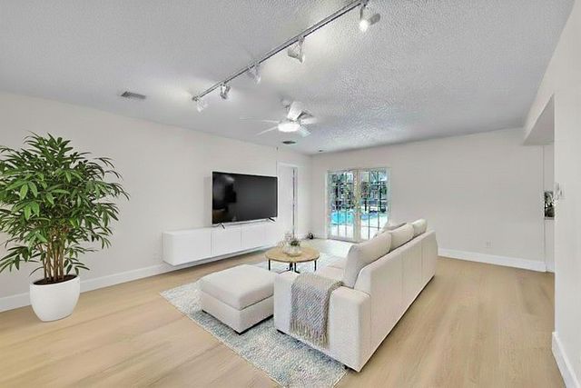 1480 SW 66th Terrace, Plantation, FL 33317