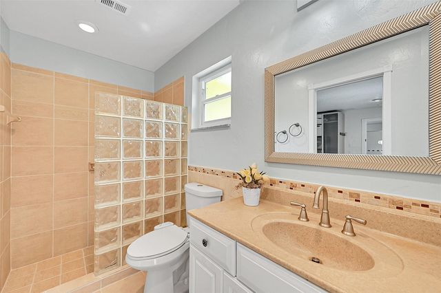 1480 SW 66th Terrace, Plantation, FL 33317