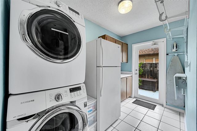 1480 SW 66th Terrace, Plantation, FL 33317