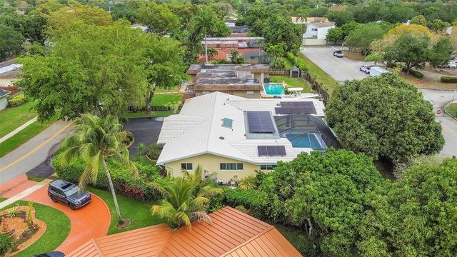 1480 SW 66th Terrace, Plantation, FL 33317