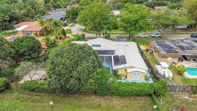 1480 SW 66th Terrace, Plantation, FL 33317