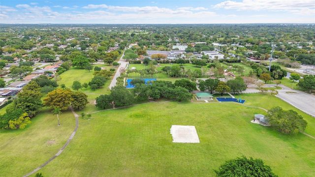 1480 SW 66th Terrace, Plantation, FL 33317