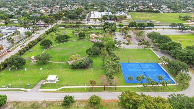 1480 SW 66th Terrace, Plantation, FL 33317