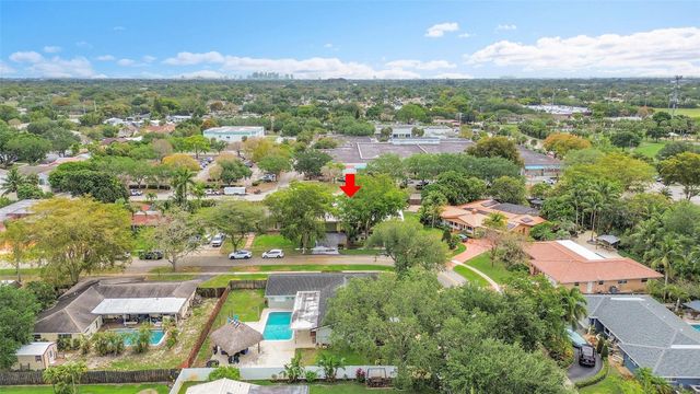 1480 SW 66th Terrace, Plantation, FL 33317