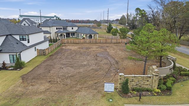 4713 S Retana Avenue, Broken Arrow, OK 74011