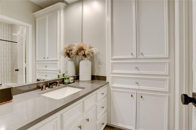 17 Shetland Isle Court, Sugar Land, TX 77479