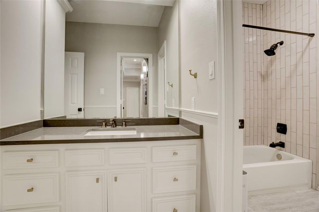 17 Shetland Isle Court, Sugar Land, TX 77479