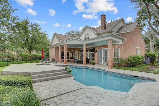 17 Shetland Isle Court, Sugar Land, TX 77479