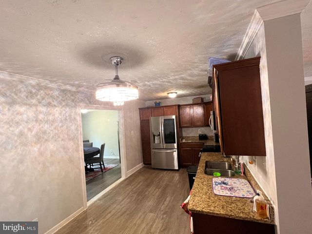 9528 RAPIDAN DR, Fredericksburg, VA 22407