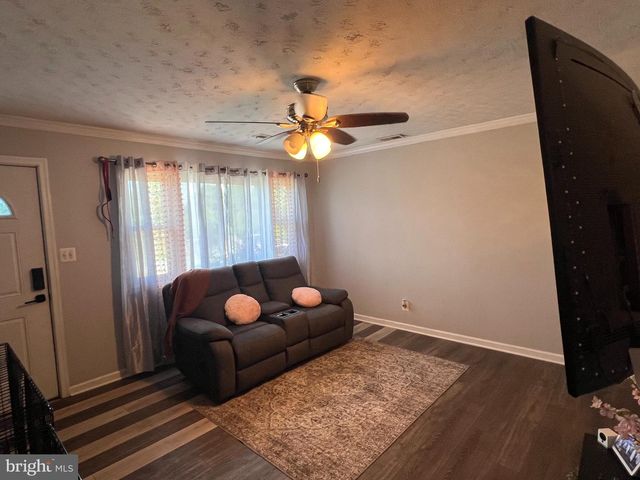9528 RAPIDAN DR, Fredericksburg, VA 22407